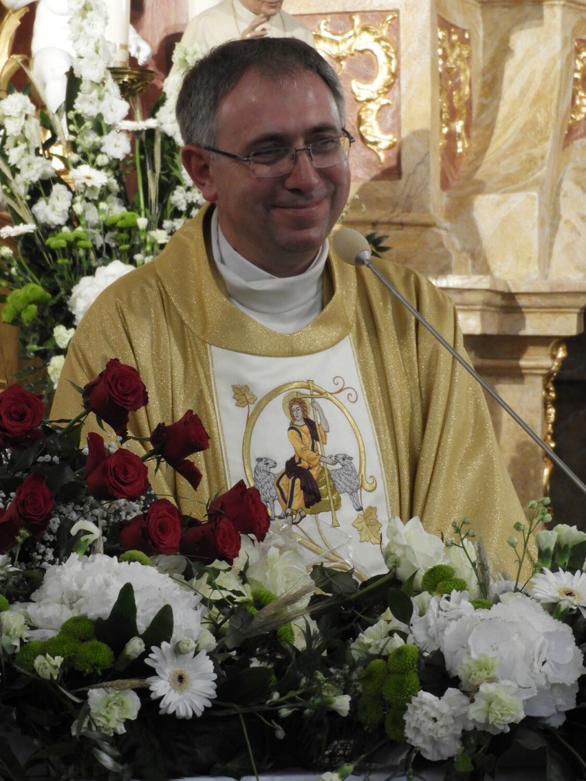 Śp. ks. kan. Dariusz Kowalek nadal żyje w sercach rodziny i parafian 