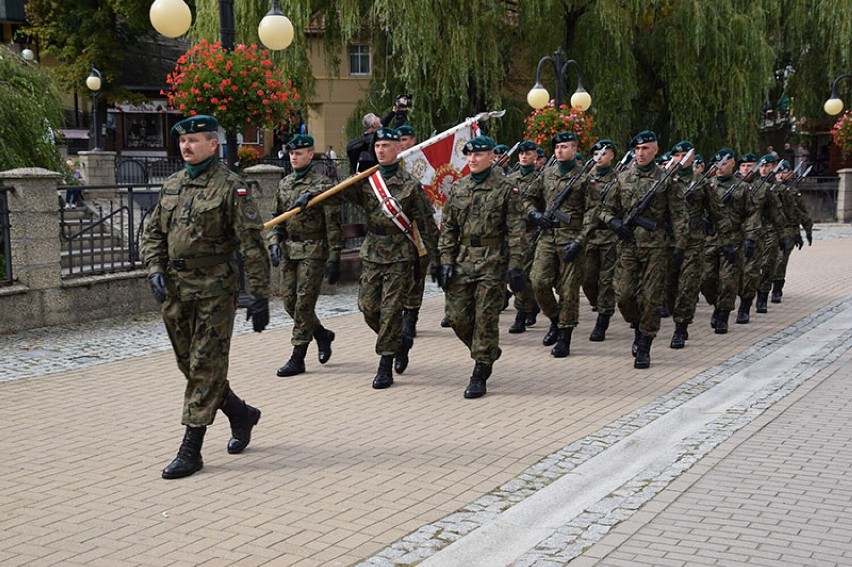 Wysiadamy na Przystanku Niepodległość w Polanicy-Zdroju