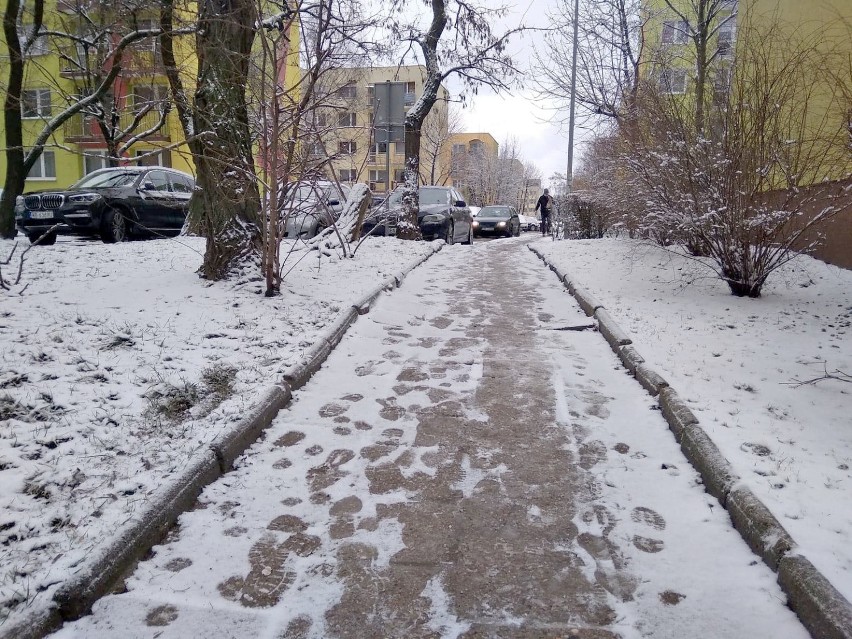 Wałbrzych: Zima nie daje za wygraną. Śnieżny poranek w mieście. A jaka pogoda w najbliższych dniach (ZDJĘCIA)