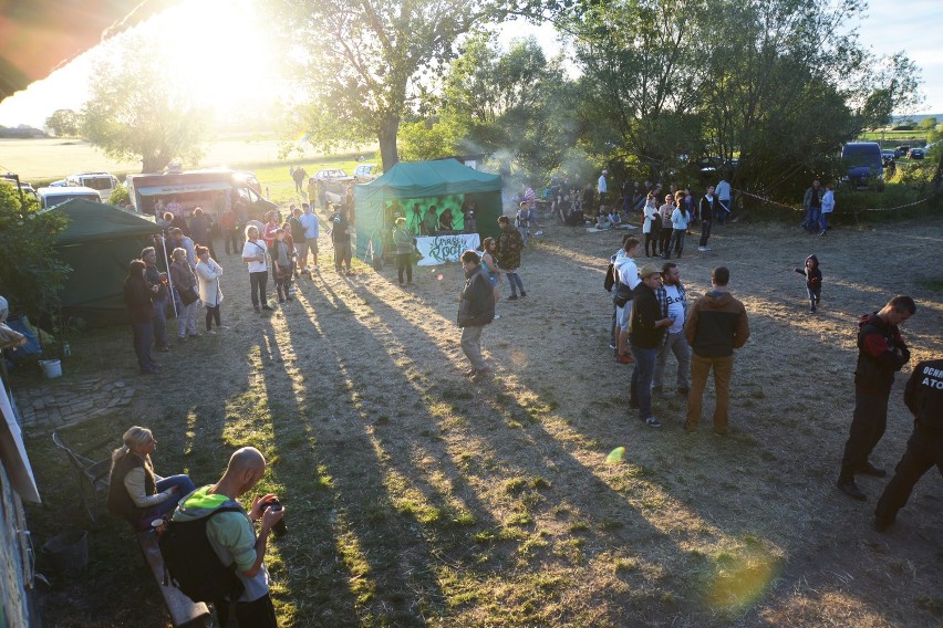 GrassRoots Festiwal 2015 w Rudnikach. Zobaczcie, jak było! [ZDJĘCIA]