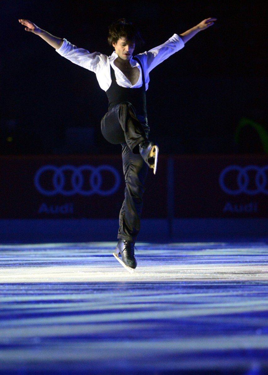 Kings on Ice. Popis łyżwiarskich umiejętności na Stadionie...