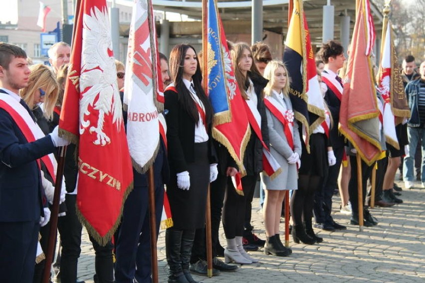 Tak wyglądały obchody Święta Niepodległości w Dąbrowie...