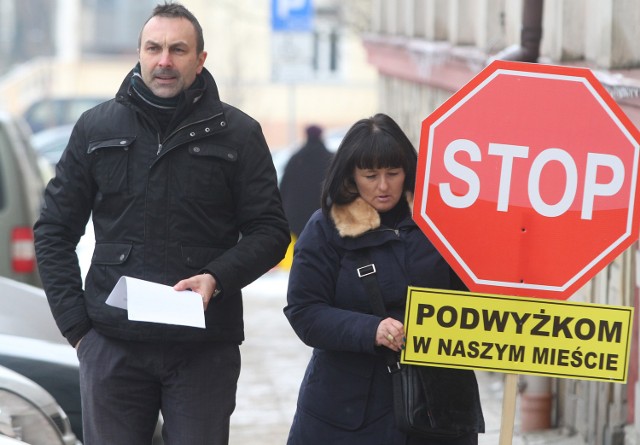 Jednym z haseł, z jakim Piotrkowska Inicjatywa Obywatelska dąży do referendum, jest obniżenie kosztów życia mieszkańców Piotrkowa