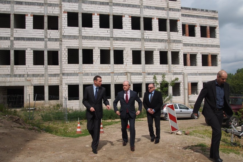 Szpital w Gnieźnie: Czy są szanse na dokończenie budowy?