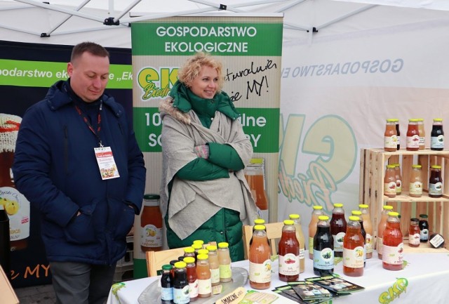 Pierwsza impreza handlowa pod hasłem „Bazarek prosto od rolnika” odbyła się w sobotę 23 października na dziedzińcu Krajowego Ośrodka Wsparcia Rolnictwa przy ul. Północnej 27/29 w centrum Łodzi.