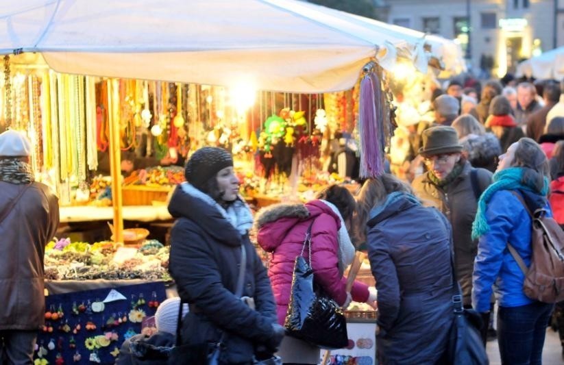 Targi Bożonarodzeniowe przy Rynku Głównym w Krakowie