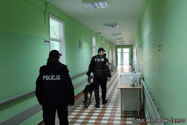 Szpital w Bystrej - akcja policji