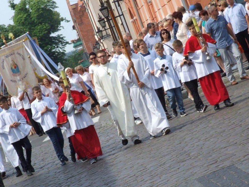 Procesja Bożego Ciała przeszła ulicami centrum Chełmna.