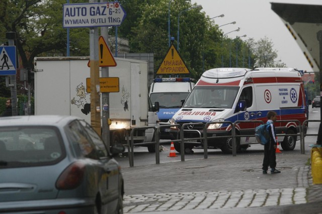 Śmiertelne potrącenie na ul. Czarnieckiego w Legnicy (ZDJĘCIA)