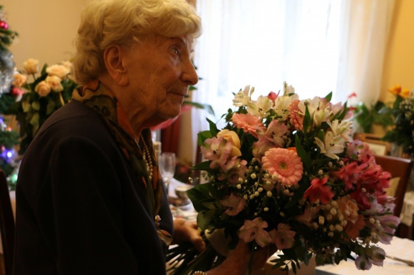 Jadwiga Sklepkiewicz z Legnicy skończyła 100 lat! Legniczanka przez kilkadziesiąt lat pracowała w legnickich szkołach podstawowych