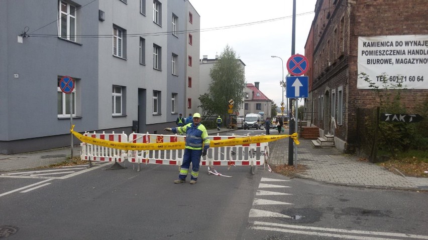 Na Piasta w Rybniku uszkodzona rura z gazem! Policja...