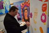 W Halo! Rybnik malują obraz Fridy Kahlo, który będzie licytowany na WOŚP [ZDJĘCIA]
