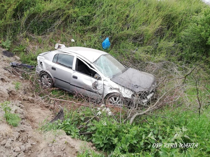 Wypadek w miejscowości Bartochów w gminie Warta [zdjęcia]