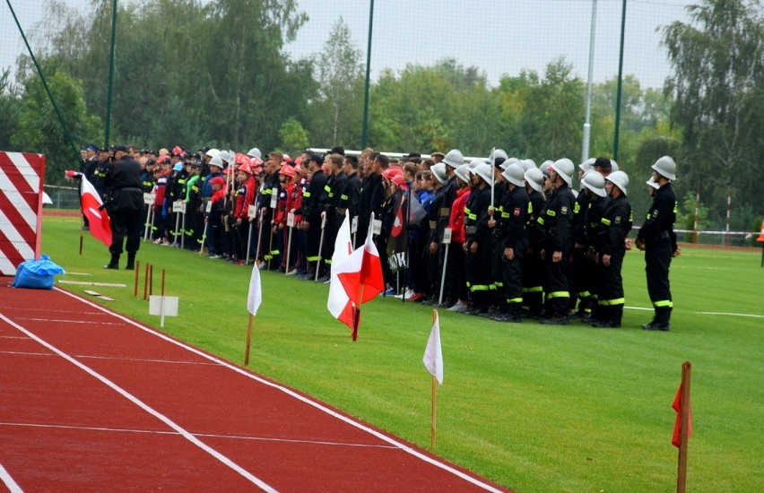 Zawody Sportowo-Pożarnicze na boisku w Makowie [ZDJĘCIA]