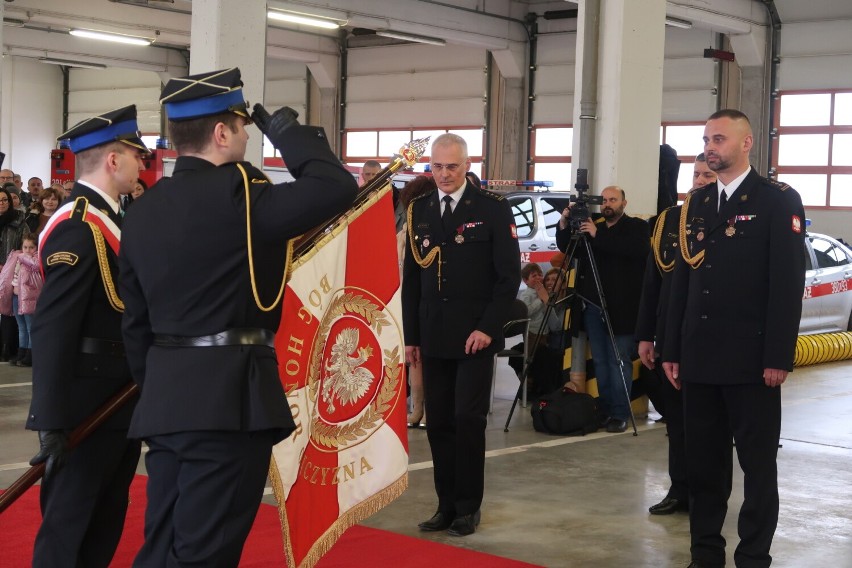 Zmiana na stanowisku Komendanta Miejskiego PSP w Wałbrzychu. Pożegnanie emerytowanych strażaków - zdjęcia
