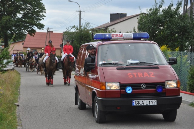 II Parada Konnych Wozów Bojowych w Szymbarku