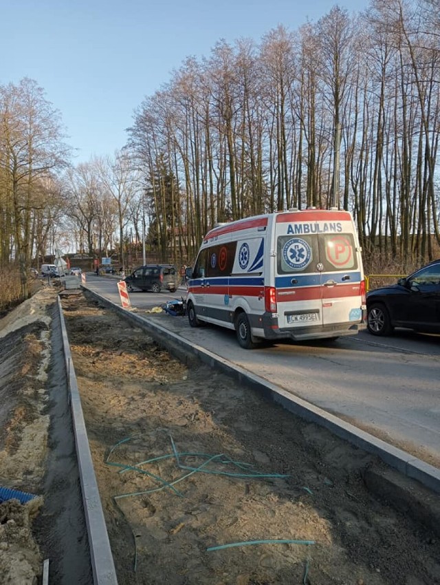 Zderzenie motocyklisty z samochodem osobowym