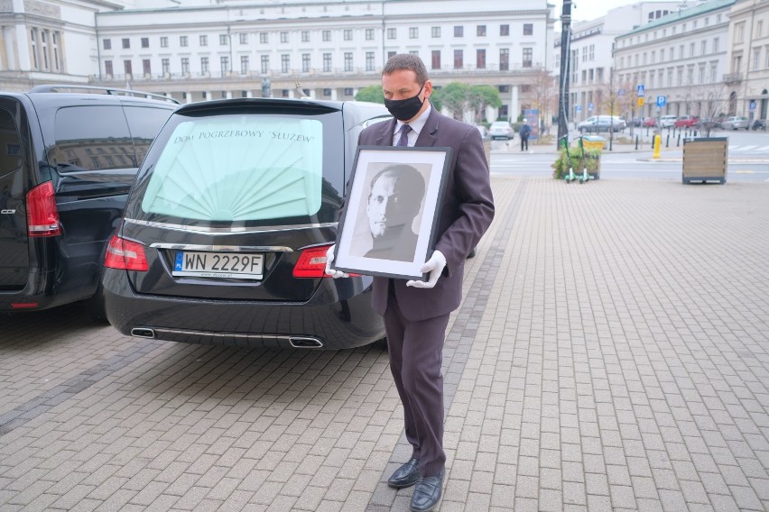 Pogrzeb Wojciecha Pszoniaka w Warszawie. Aktor spocznie na Powązkach Wojskowych