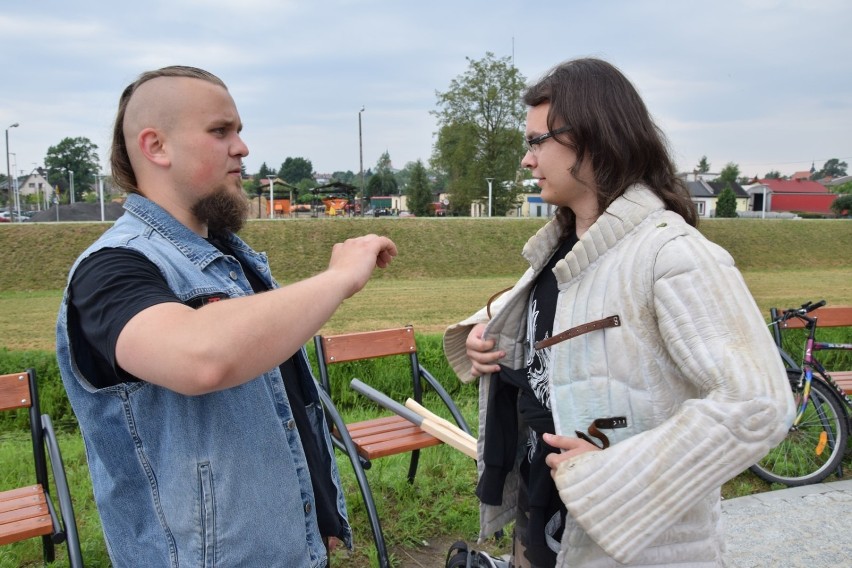 Sieradz ruszył pod Grunwald. Na inscenizację bitwy 2016 wybrało się 9 osób z bractwa rycerskiego