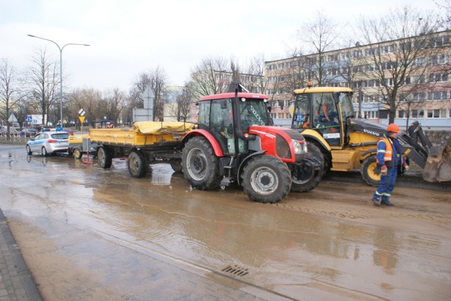 Awaria wodociągu na ulicy Podmiejskiej w Kaliszu