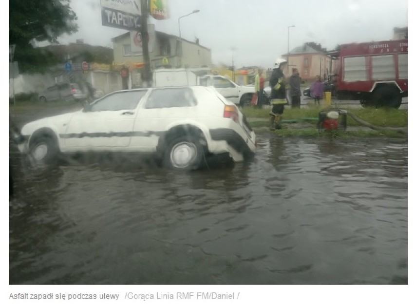 Skutki wczorajszej ulewy w Gnaszynie. Auto wpadło w zalaną i...