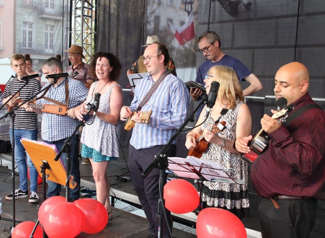 Muzyczny Rynek z Ukulele Strummers Society