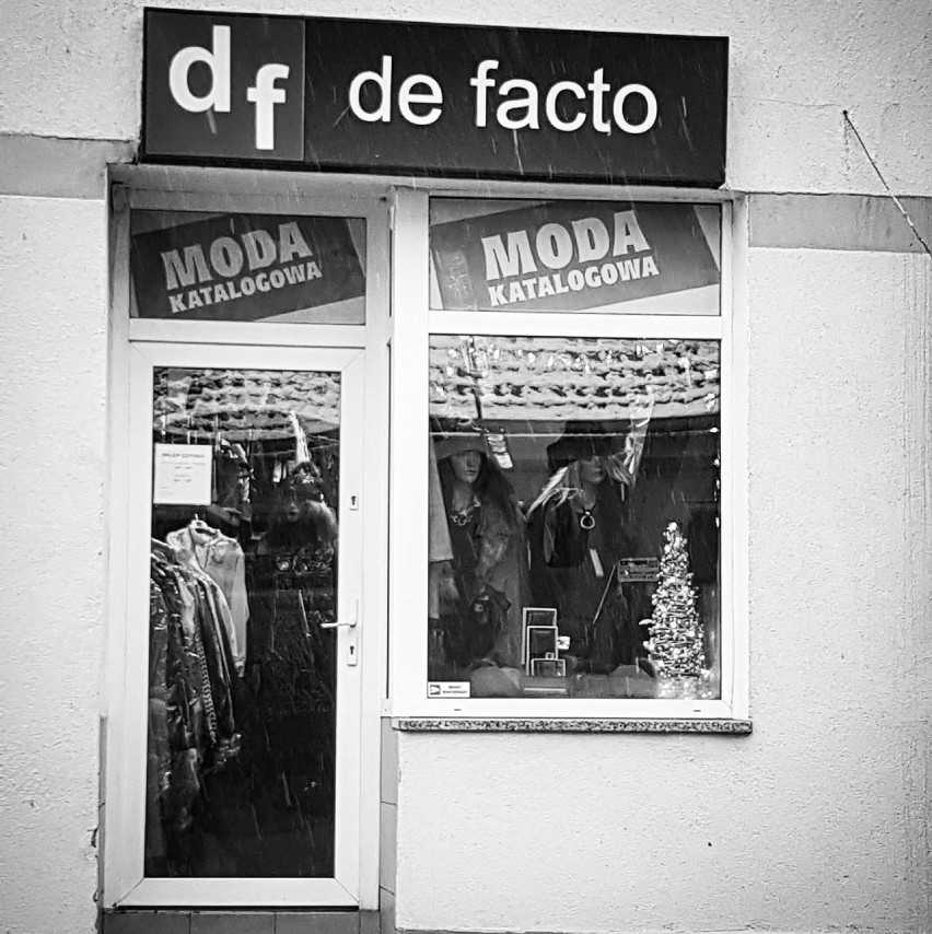 Sklep z modą katalogową De Facto w Chodzieży - to jeden z...