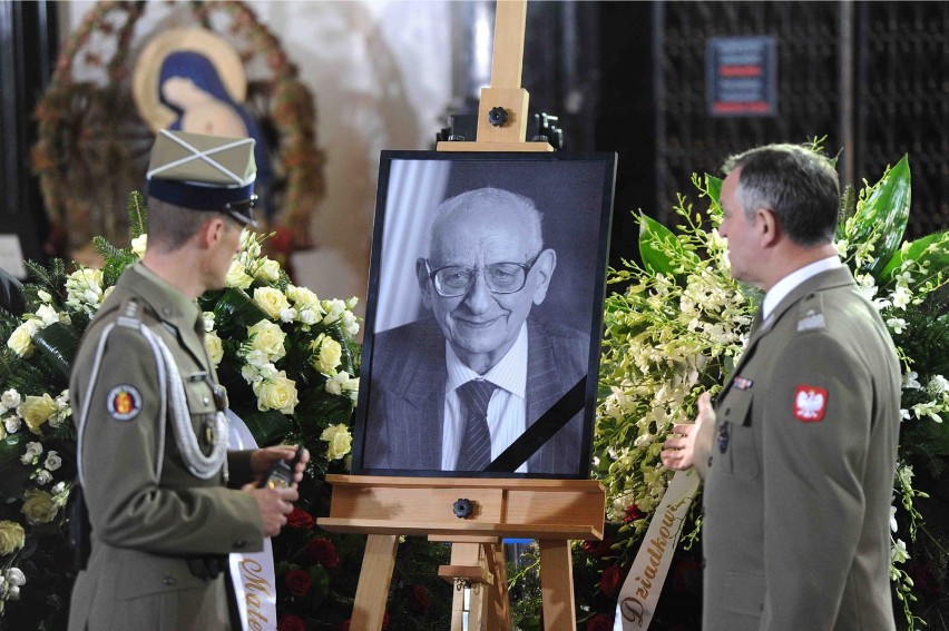 Pogrzeb prof. Władysława Bartoszewskiego