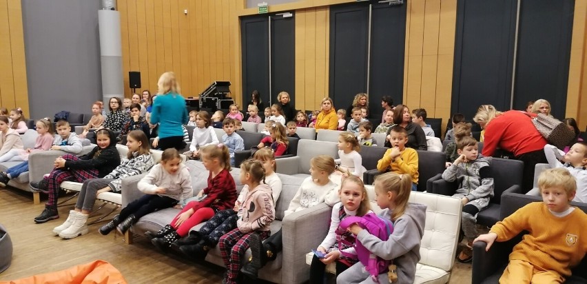 Spotkanie bożonarodzeniowo-noworoczne w Zduńskiej Woli dla dzieci z Ukrainy