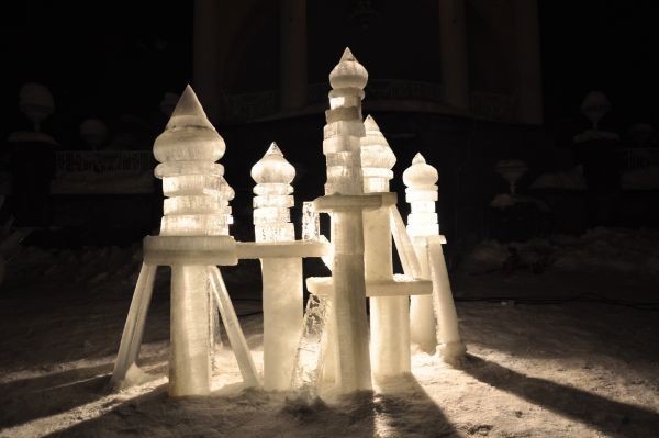 Krynica-Zdrój: lodowe rzeźby na deptaku [ZDJĘCIA]