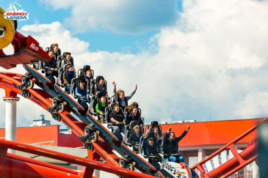 Koronawirus. Energylandia, Zatorland, Inwałd Park przekładają otwarcia