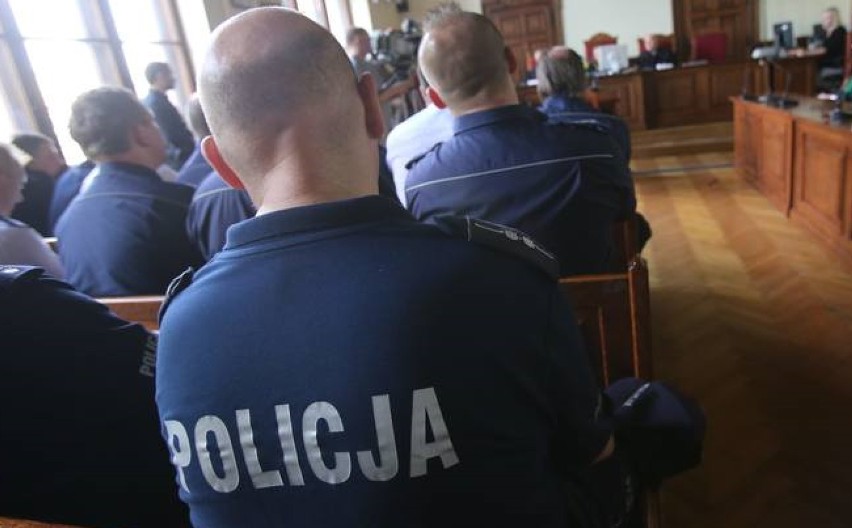 Policjanci skazani za pobicie nauczycieli w Chorzowie