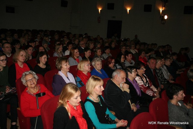 Z okazji Dnia Kobiet we Włodawskim Domu Kultury odbył się koncert muzyki  francuskiej