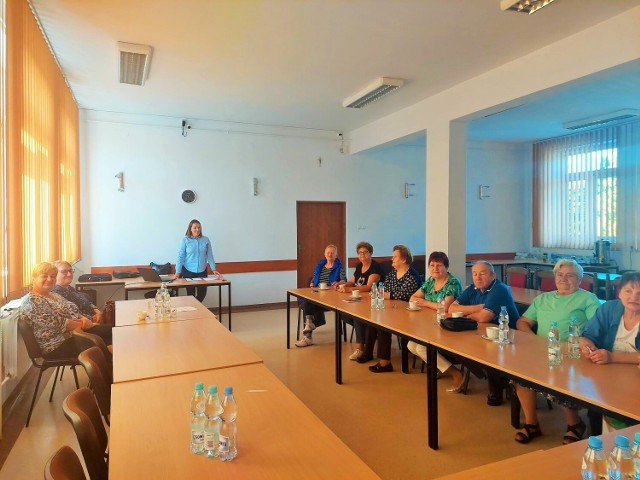 Warsztaty zostały zorganizowane w ramach dwóch projektów społecznych, na które gmina Rogowo otrzymała dofinansowanie z Regionalnego Programu Operacyjnego Województwa Kujawsko-Pomorskiego na lata 2014-2020