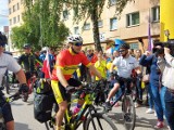 Siemianowice Śląskie: Były policjant pomaga choremu chłopcu. By pomóc Antosiowi przejedzie 3445 kilometrów na rowerze. Zrobi to w 22 dni