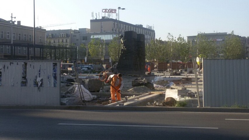 Przebudowa centrum Katowic - budowa trzeciego placu nowego...