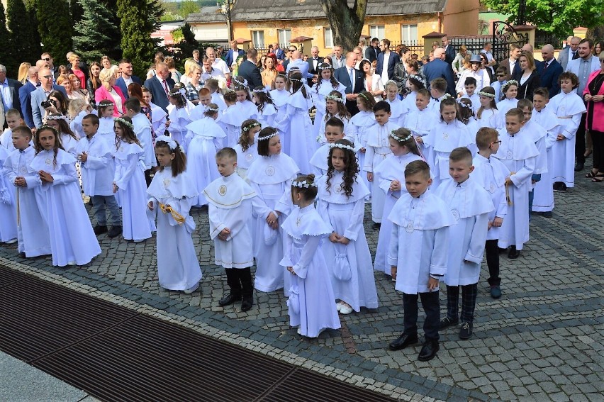 Pierwsza komunia święta w Bazylice Mniejszej w Zduńskiej...