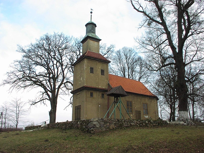 Kościół w Białowąsie pochodzi z końcówki XVII wieku