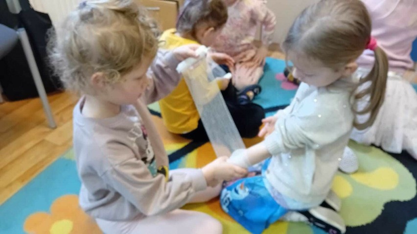 Dzieci z wizytą w NZOZ Medyk w Sławnie