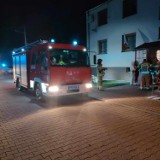 Pożar w budynku jednorodzinnym w Łagiewnikach. Na miejscu działały cztery zastępy straży pożarnej   