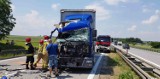 Wypadek na A4. Droga w stronę Wrocławia jest zablokowana. Zderzyły się trzy pojazdy [ZDJĘCIA]