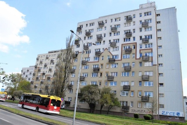 Bloki numer 1, 3 i 5 przy al. Kopernika w Inowrocławiu zaopatruje w wodę hydrofornia. Jej stan techniczny określa się mianem "agonalny". W każdej chwili mieszkańcy mogą być pozbawieni wody w kranach