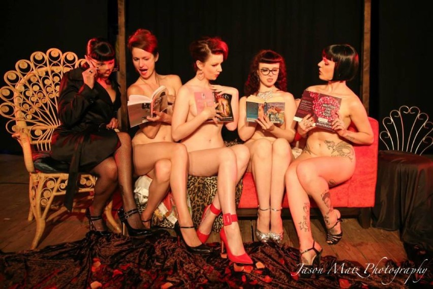 Naked Girls Reading: „Kiedy jesteśmy nagie, tylko tekst się liczy” [Rozmowa NaM]