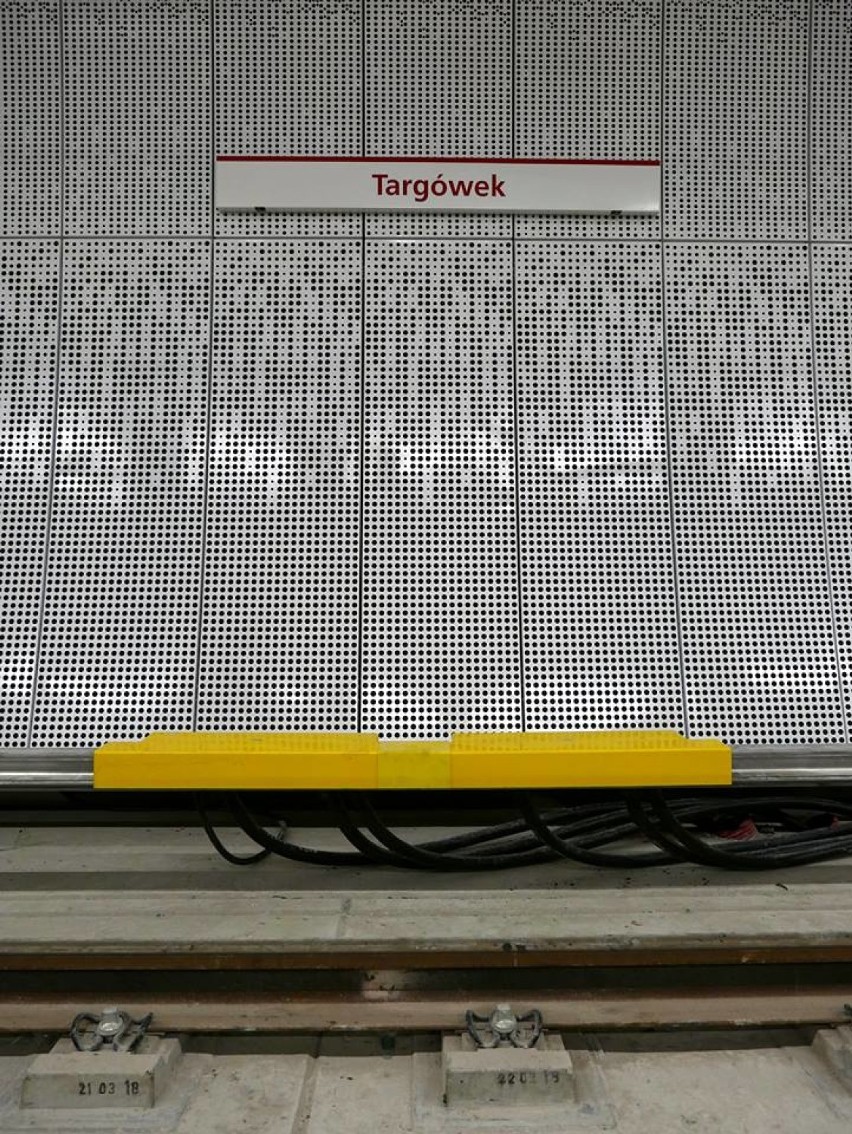 Metro na Targówku już prawie gotowe. Na pozostałych stacjach...