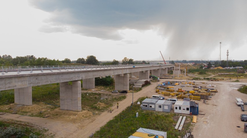 Południowa Obwodnica Warszawy. Spektakularna budowa mostu na Wiśle. Obejrzeliśmy ją z drona