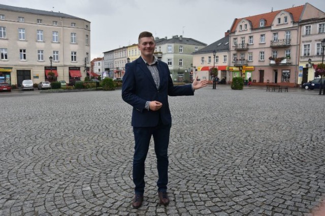 Radny Grzegorz Wiśniewski apeluje o zasadzenie drzew przy placu 20 października