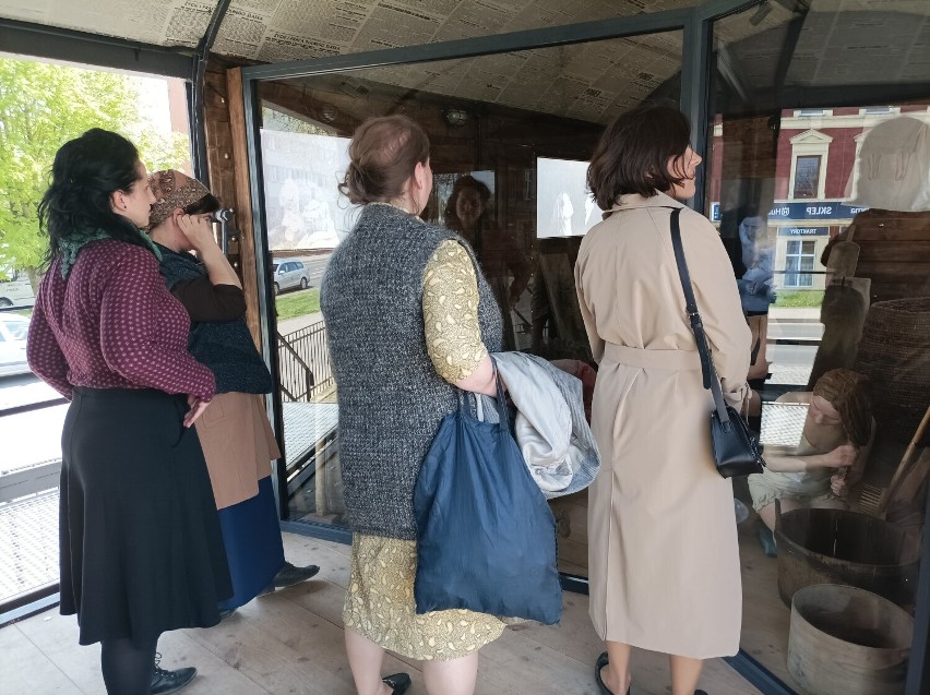2 maja na terenach przyległych do stacji PKP, Muzeum Historyczne w Lubinie otworzyło stałą wystawę „Pionierzy lubińscy 1945”