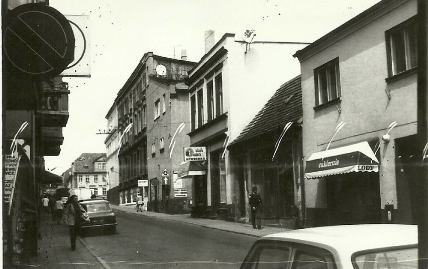 Na ulicach Pleszewa mijaliśmy na co dzień maluchy i duże...