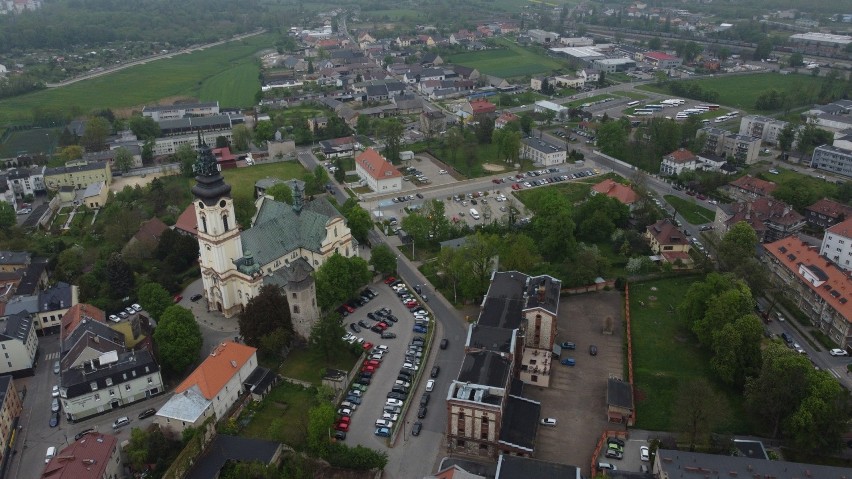 Ulica Kościuszki w Strzelcach Opolskich umożliwia dojazd do...