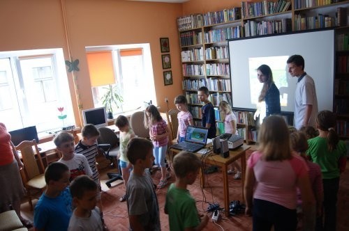 Bojanowo: Biblioteka z wakacyjnymi zajęciami. Dzieci uczyły się angielskiego [ZDJĘCIA]